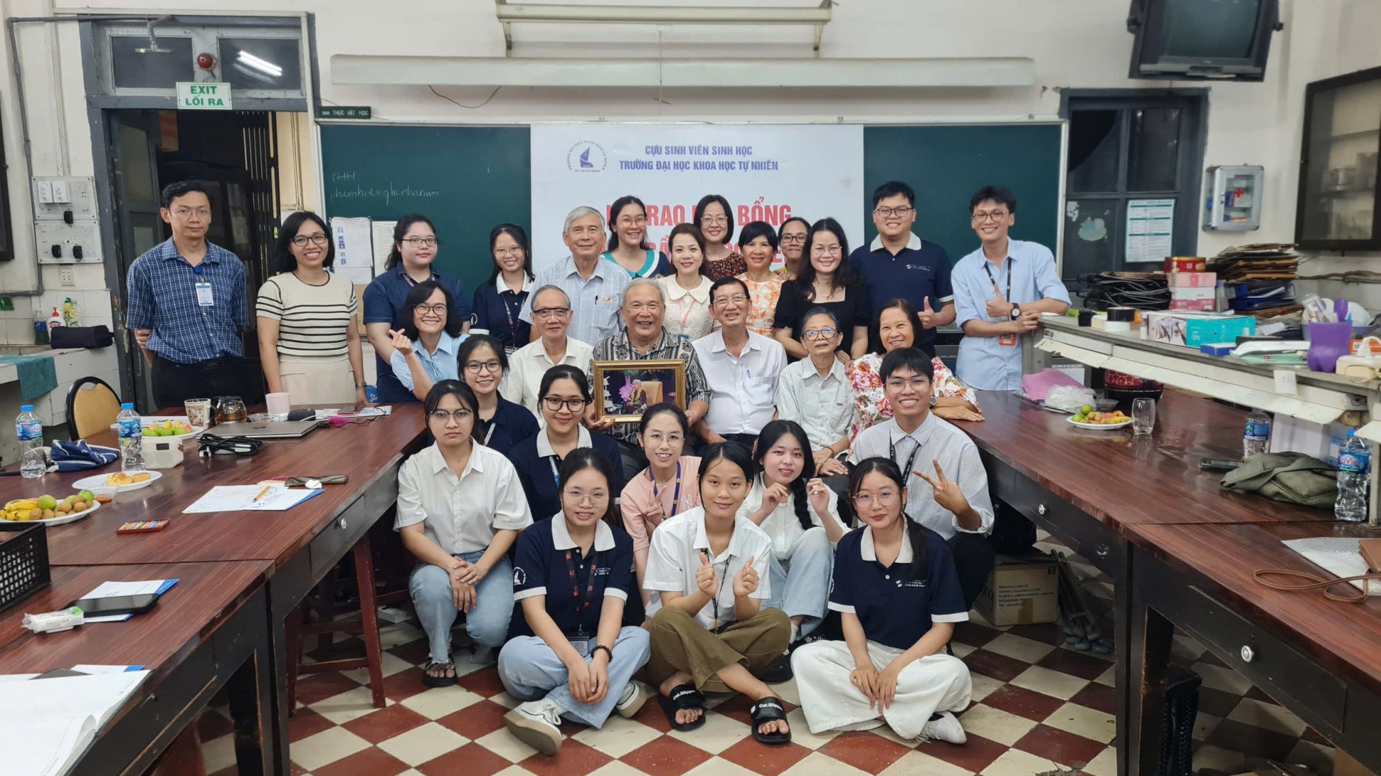 TỔNG KẾT LỄ TRAO HỌC BỔNG MAI TRẦN NGỌC TIẾNG